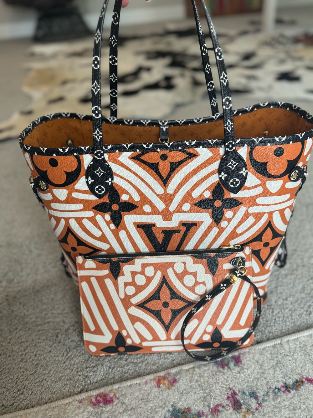 Louis Vuitton Orange and Black Monogram Neverfull Tote- Limited Edition. - Picture 12 of 13